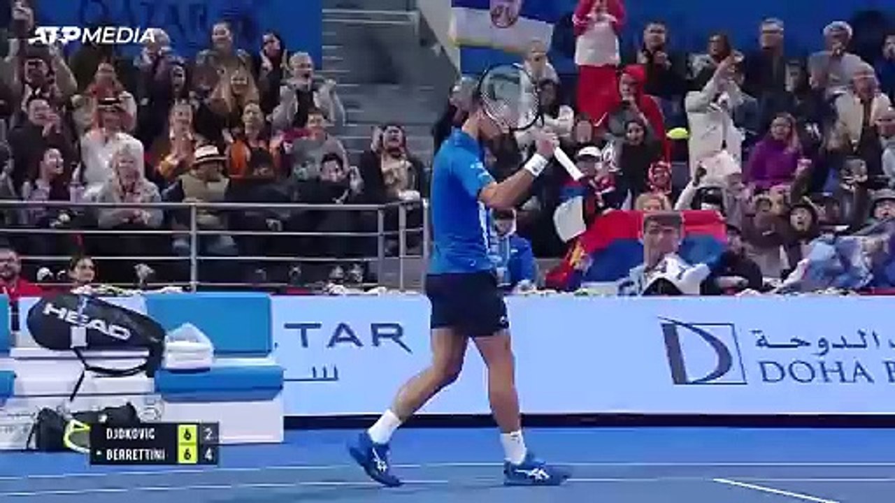 Djokovic se la pega en Doha
