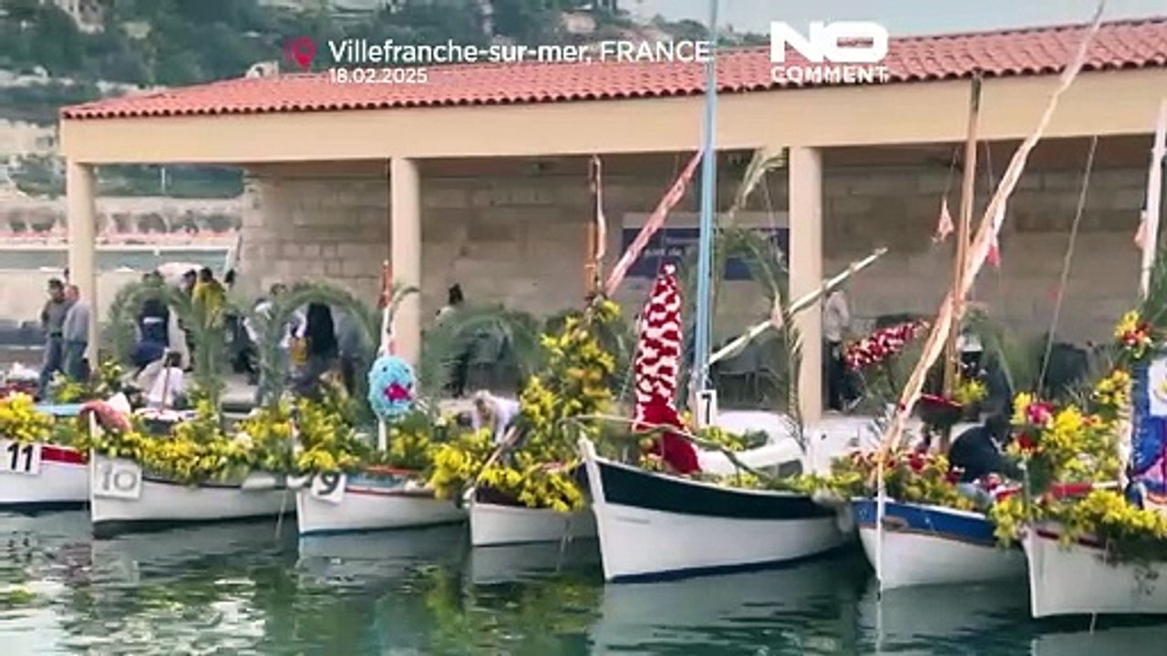 Villefranche-sur-Mer feiert die traditionelle Blumen-Schiffsschlacht