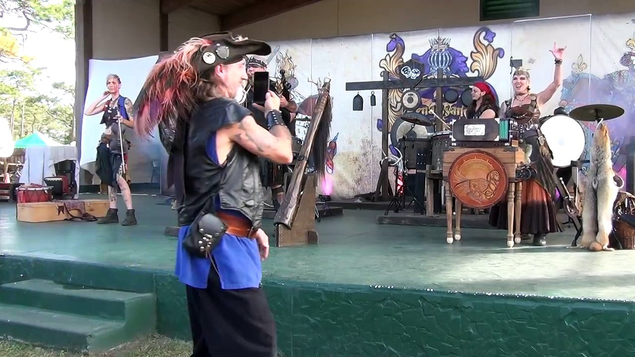 Brevard Renaissance Fair 2020: The Craic Show (16) - Barentanz