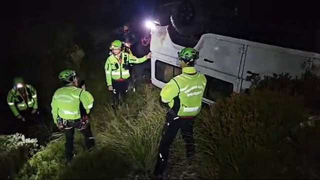 Finiscono con il fuoristrada in una scarpata a Montelepre, due tedeschi salvati dal Soccorso alpino
