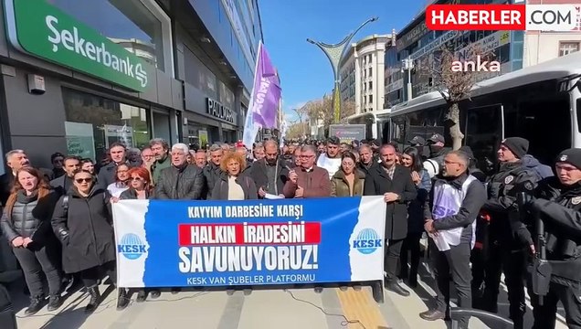 Kesk: Van Halkı Seçme Seçilme Hakkından Azade Mi?