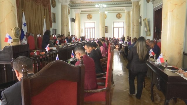 Director de finanzas de la CSS explica negociaciones de la entidad con municipios para pagar deudas