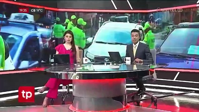 Dos jóvenes en terapia intensiva tras ser atropellados en la ruta El Alto - Viacha; el chofer huyó, señala la Policía