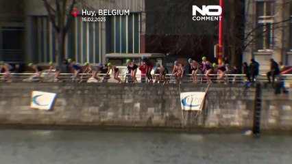 NO COMMENT: Chapuzón en las aguas heladas del Mosa en Huy, Bélgica