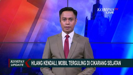 Hilang Kendali, Mobil Terguling di Cikarang Selatan