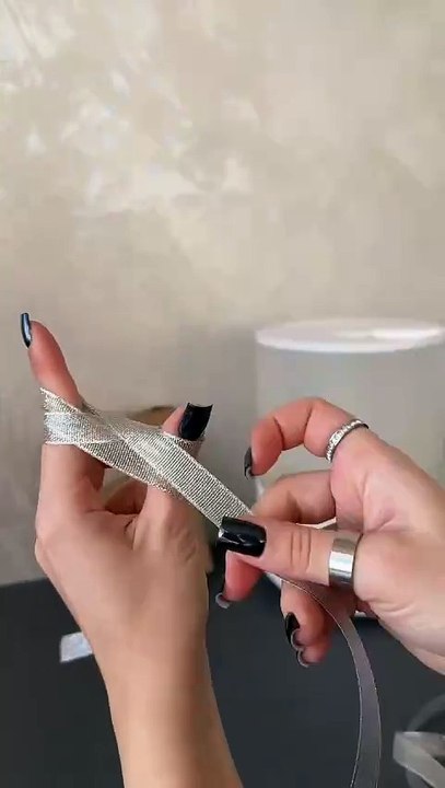 Beautiful Gift Wrapping Tutorial