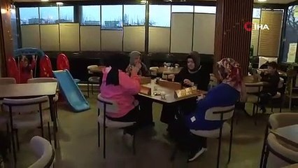 Burası Türkiye'nin kadınlara özel kahvehanesi: ''Erkek giremez!''