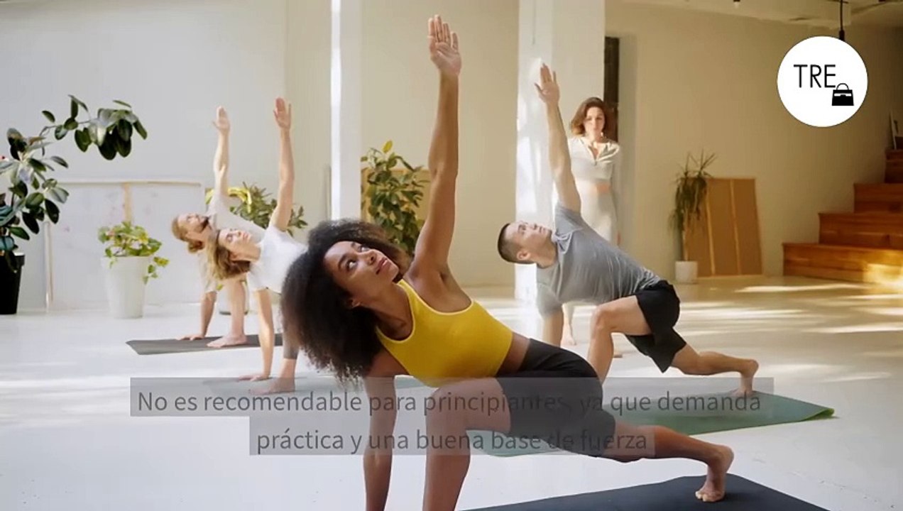 Define tu abdomen y mejora tu equilibrio: la postura de yoga avanzada que no puede faltar en tus rutinas