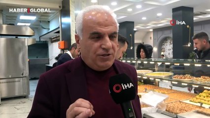 Diyarbakır'da farklı bir lezzet: "Lotuslu soğuk baklava"