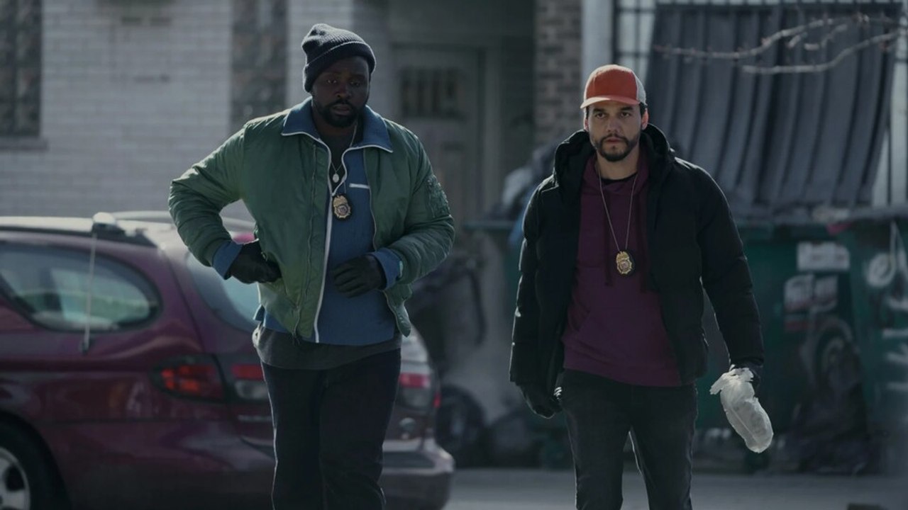 Dope Thief: Im neuen Gangster-Thriller für Apple TV+ geht ein Überfall auf schlimmste Weise schief