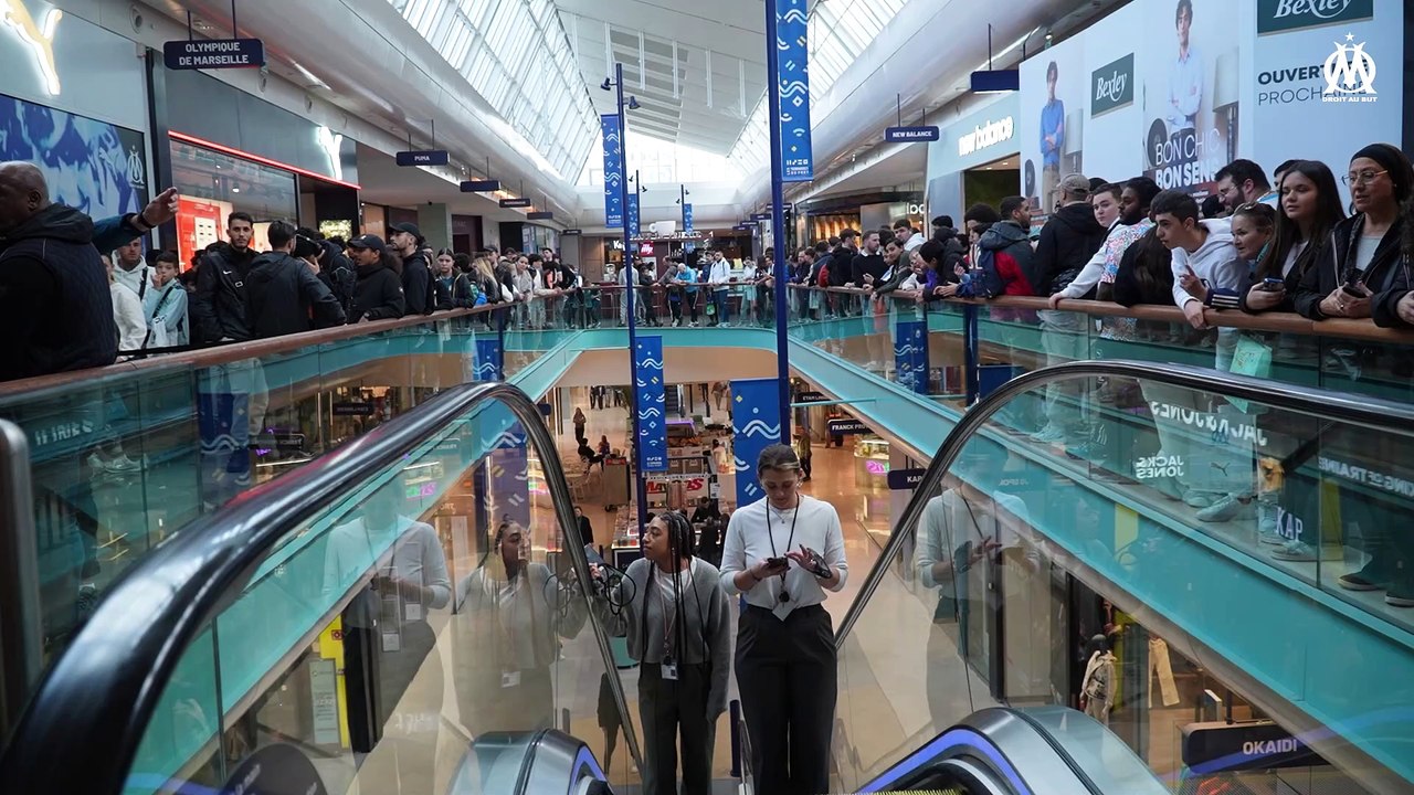 Gouiri Dedić et Bennacer à la boutique OM des Terrasses du Port