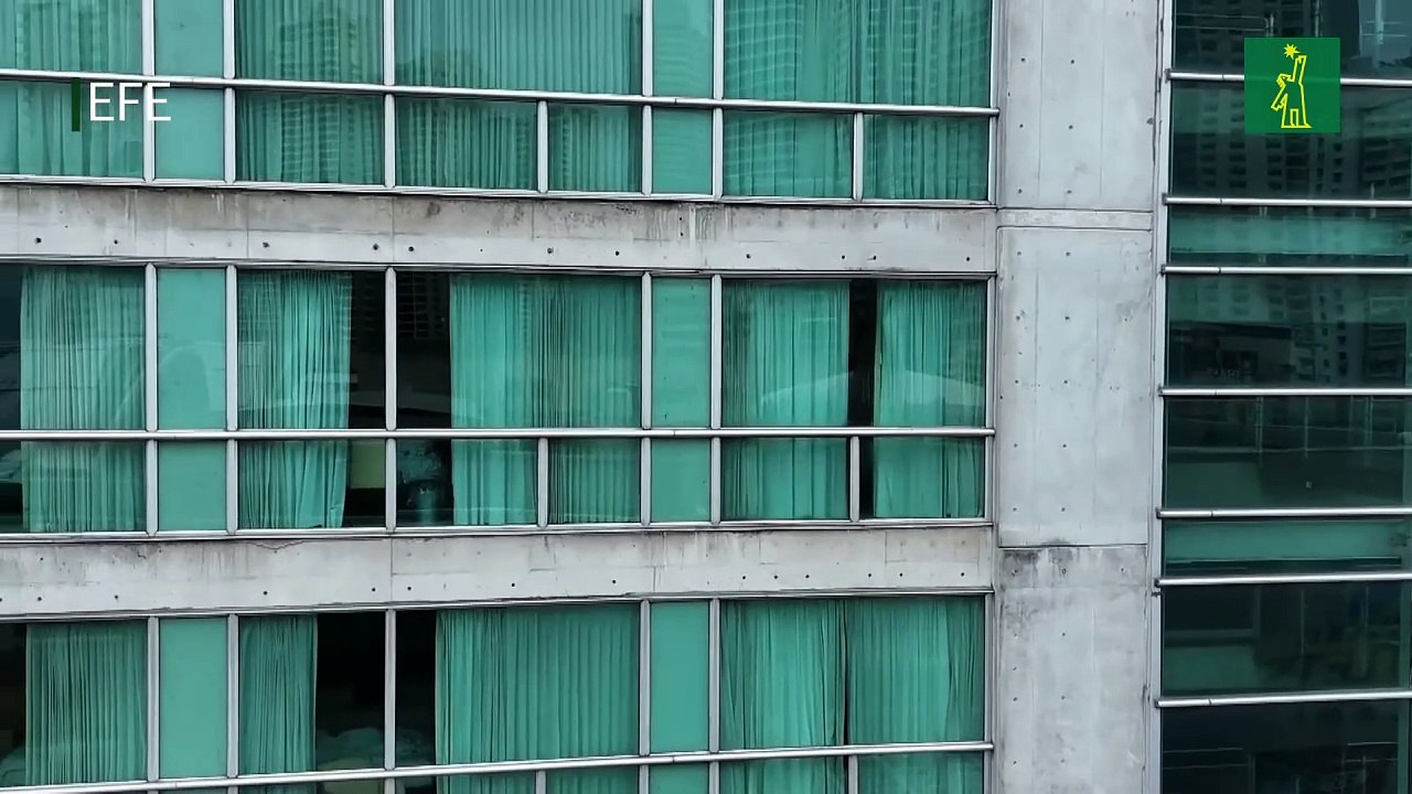 Trasladan a más de un centenar de deportados de EE.UU. desde un hotel de Panamá hasta el Darién