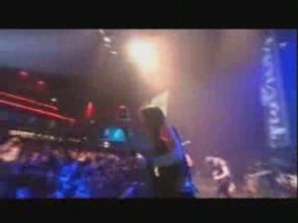 Trivium-Pull_Harder_On_The_Strings_Of_Your_Martyr_(Live_At_M