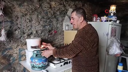 Depremden sonra mağaraya sığındı: Beton yıkıldı, huzuru kayalarda buldu!