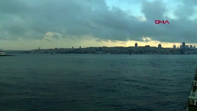 İstanbul - İstanbul Boğazı çift yönlü olarak gemi trafiğine kapatıldı / Görüntü eklendi