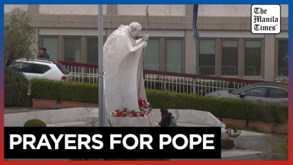 Rome residents 'hope for the best' for hospitalized Pope Francis