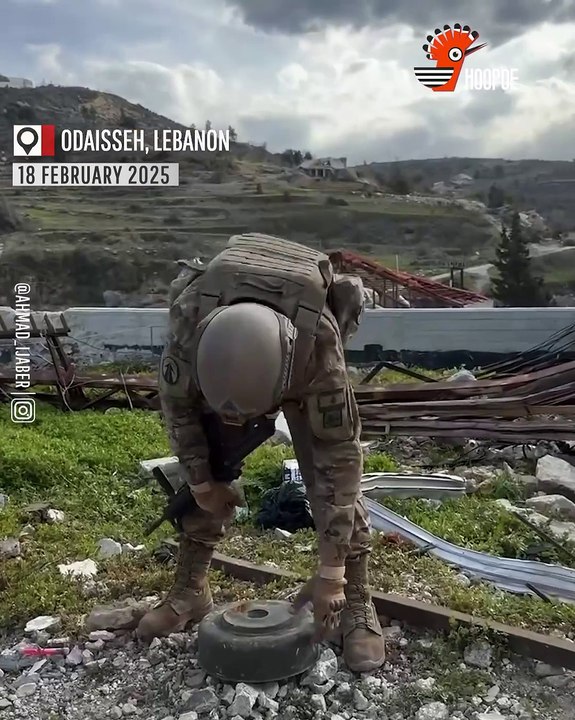 Lebanese Army Removes Mines Planted by Israeli Army