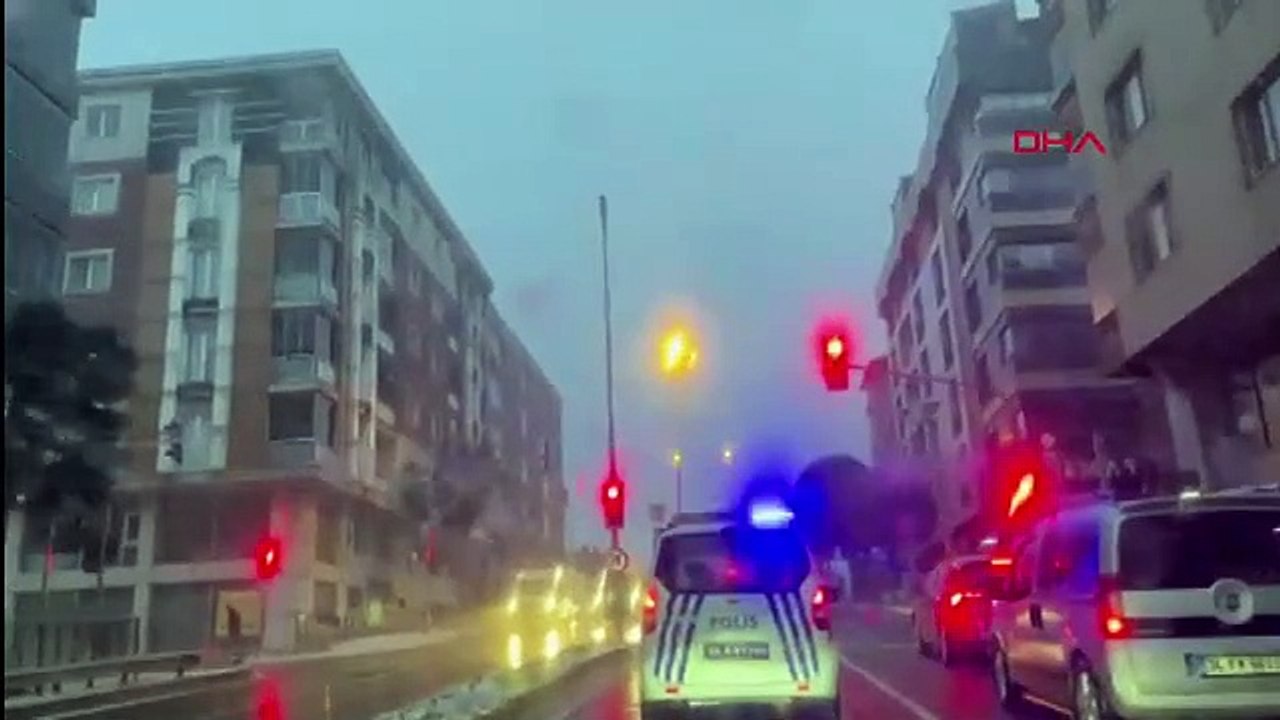 İstanbul- İstanbul'un bazı ilçelerinde kar yağışı etkili oluyor -5 / Ek görüntüyle