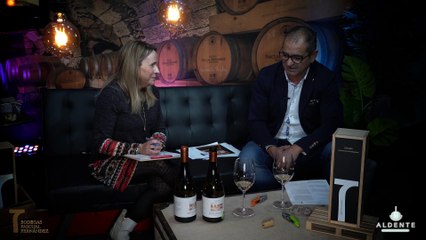 CATA DE VINO BLANCO DE LOS VINOS 7 PELDAÑOS DE LA BODEGA PASCUAL-FERNANDEZ A CARGO DE JOSE LUIS PASCUAL