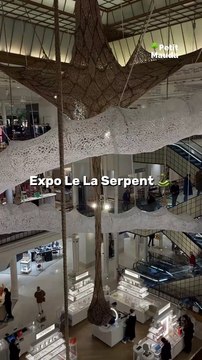 🐍✨ Exposition Le La Serpent par Ernesto Neto au Bon Marché Rive Gauche