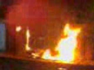 Comment éteindre un barbecue avec...une boite de conserve