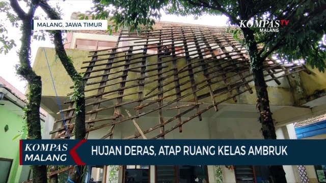 Diguyur Hujan Deras, Atap Sekolah SMP di Kota Malang Ambruk