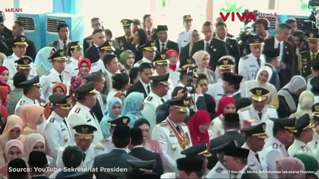 Momen Khofifah Terkejut saat Diberi Hormat oleh Prabowo