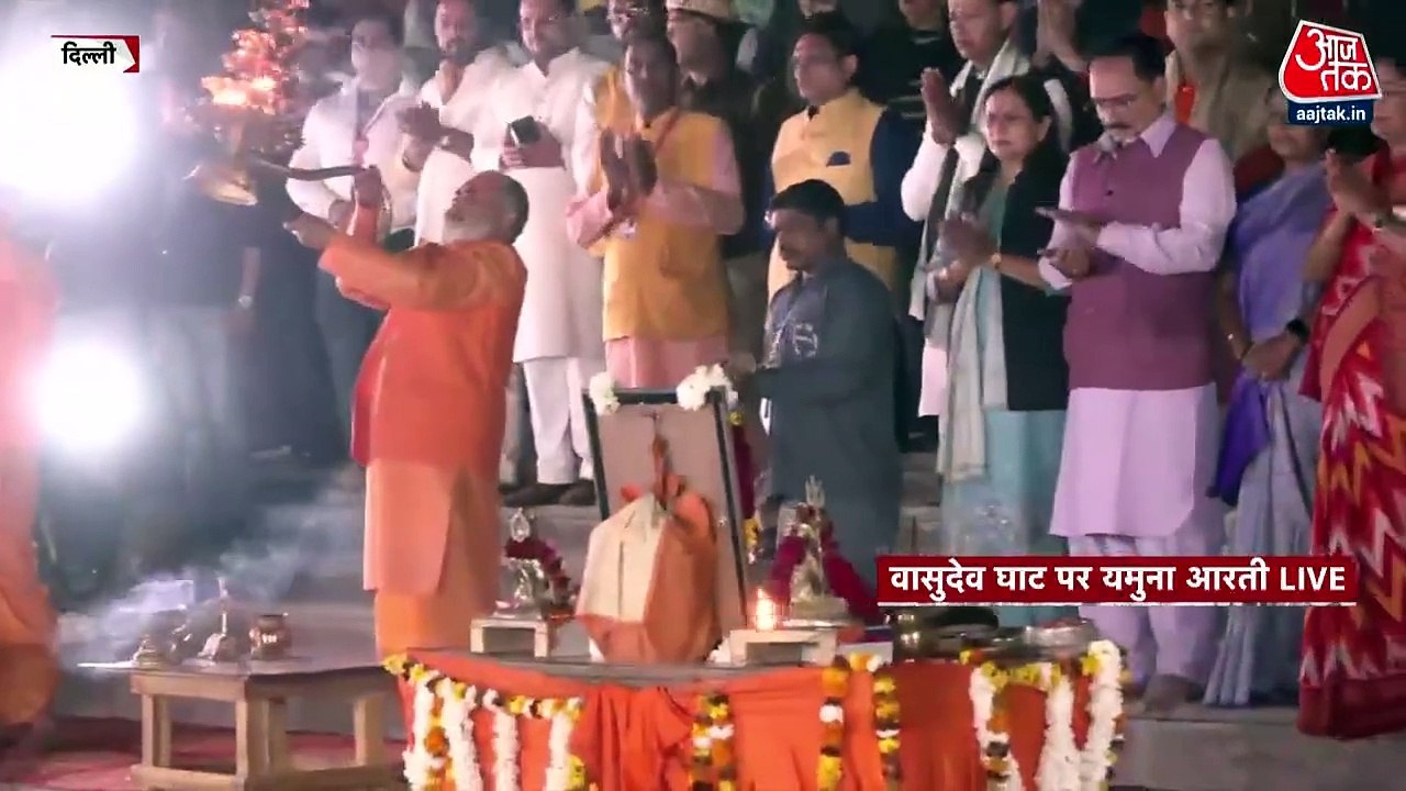 CM Rekha Gupta at Yamuna Ghat: पदभार संभालते ही...