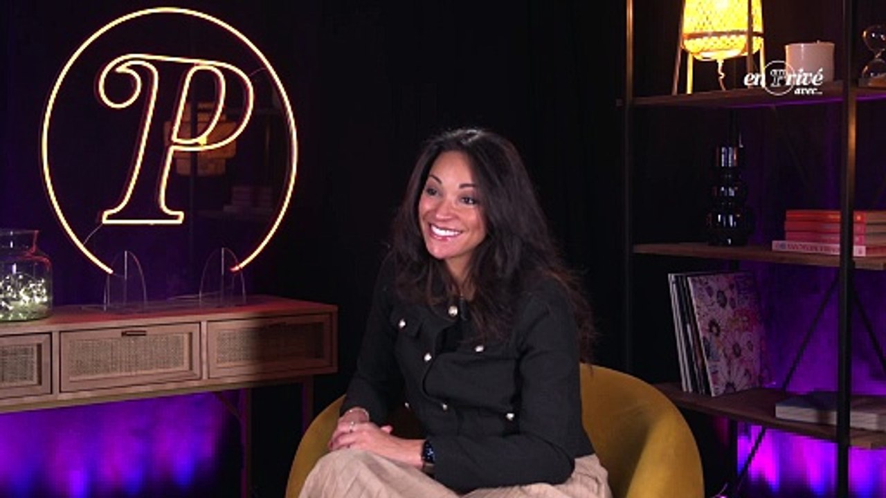 Cindy Fabre en interview pour "En privé avec", le format original de Purepeople.com.