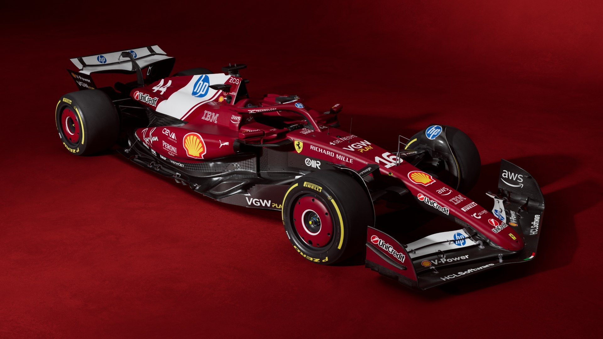 As es el Ferrari SF-25, el coche del octavo de Hamilton?