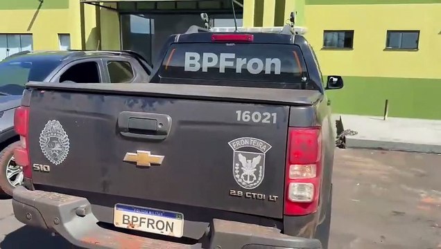 BPFron e Receita Federal apreendem meia tonelada de maconha na PR-364