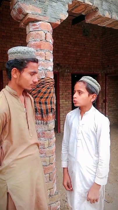 سر نے اردو کے پرچے میں زیرو نمبر کیوں دیے #funnyvideo#ahmedpureast#umarmustafa