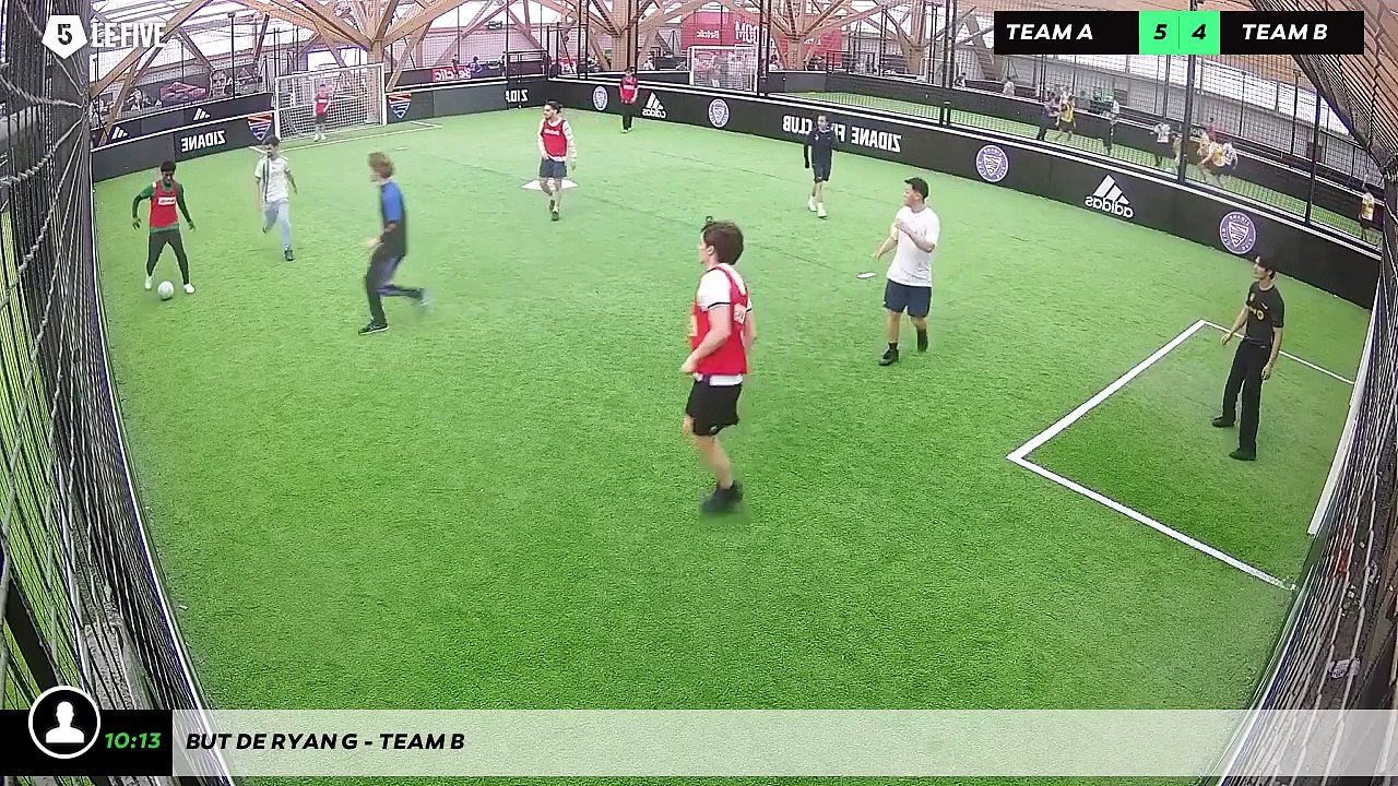 But de Ryan G - Team B