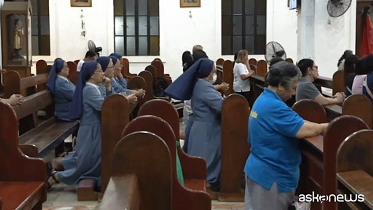 Nelle Filippine i fedeli in ansia per Papa Francesco