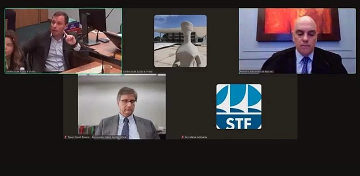 Moraes retira sigilo de áudios e vídeos da delação premiada de ex-ajudante de ordens de Bolsonaro