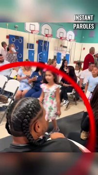 L’émotion de cette fille en voyant son père lors de sa remise des diplômes