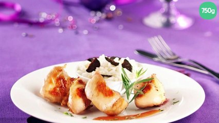Bouchées de poulet nature, accompagnées d'un risotto à la truffe, sauce façon bisque