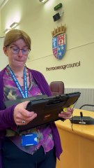 Exclusive Interview with Kathleen Robertson: Insights & Behind-the-Scenes 🌟