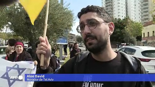 Israelenses se reúnem com o ‘coração partido’ para receber corpos de reféns