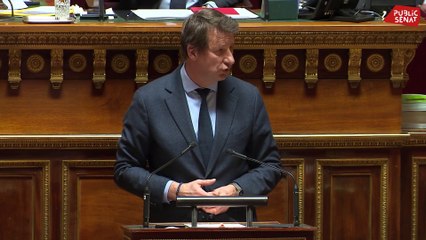 "Cette loi est une loi du déni", dénonce Yannick Jadot