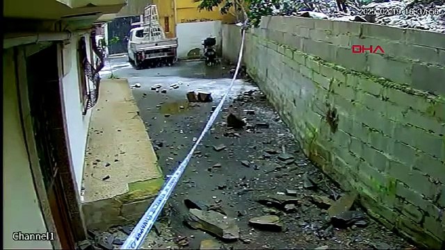 Toprak kayması böyle görüntülendi!