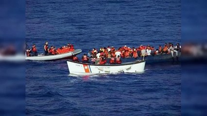 Rescatan 20 dominicanos de yola que se hundía en el océano Atlántico