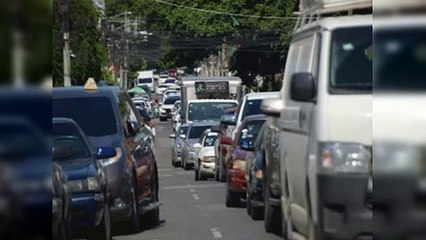 Afirman las estrechas calles en Santiago afectan movilidad vehicular