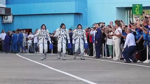 La nave Soyuz MS-26 con dos cosmonautas y un astronauta a bordo se acopla a la EEI