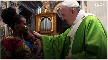 GALA VIDEO - Le pape François hospitalisé : des nouvelles rassurantes données sur sa santé