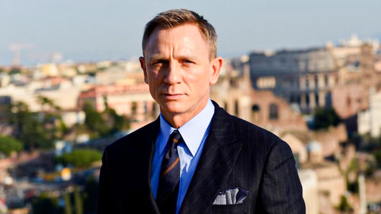 Daniel Craig Walks Out Of DC Studios' SGT. ROCK? - Here's The Truth!
