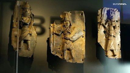 بعد أكثر من 120 عاماً..هولندا تسلّم نيجيريا 119 قطعة فنية مسروقة