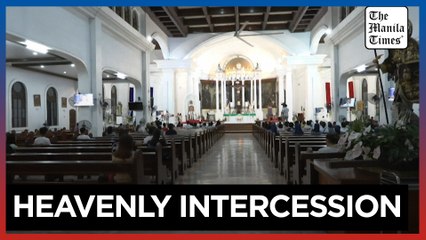 Filipinos pray for hospitalized Pope