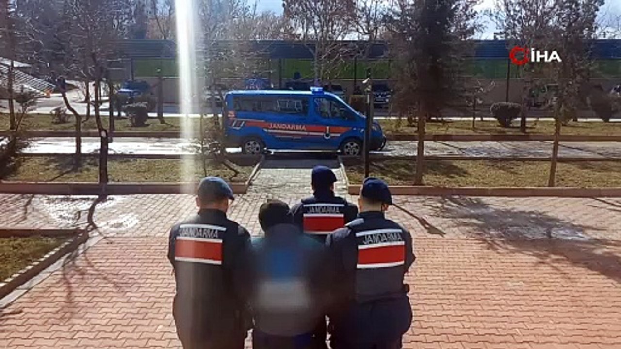 Hırsızlık suçundan aranan şahıs jandarma ekiplerince yakalandı