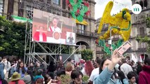 Claudia Sheinbaum en el Zócalo: la reciben con un performance  I Emma NewsLetter